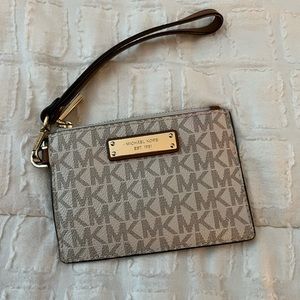 Michael Kors Wristlet